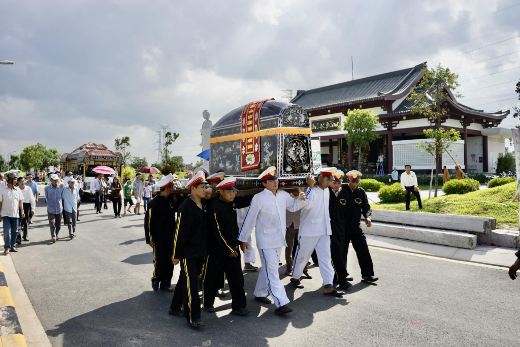 Sài Gòn Thiên Phúc cung cấp dịch vụ lễ an táng trọn gói