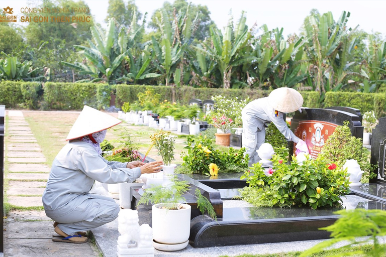 Dịch vụ hương khói và chăm sóc bảo dưỡng cảnh quan tại Sài Gòn Thiên Phúc