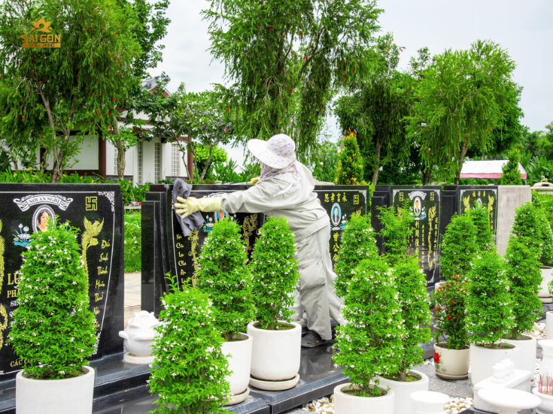 chăm sóc mộ tại SGTP
